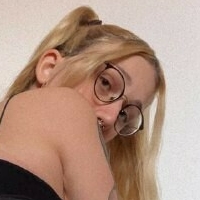 Adrianahoe Nude