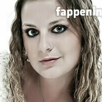 aprilaura Nude