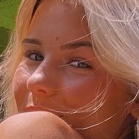 Ariana White Nude