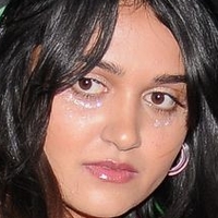 Ariela Barer Nude