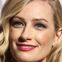 Beth Behrs Nude