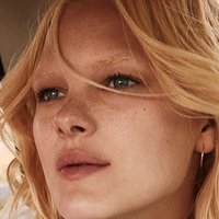 Hannah Holman Nude