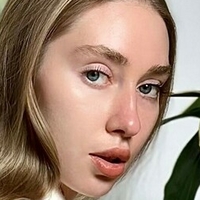 Lila Space Nude