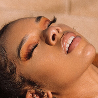 Nevaehtae Nude