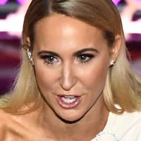 Nikki Glaser Nude
