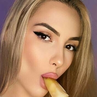 ninakhalifa Nude