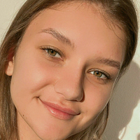 pervokursnica Nude