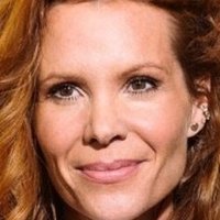 Robyn Lively Nude