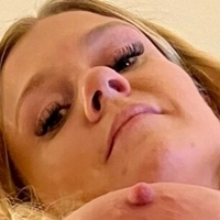 sadieandrews Nude