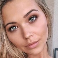 Sandra Kubicka Nude