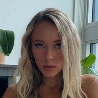 Sarah Houchens Nude