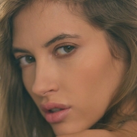 Taya Vais Nude
