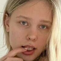 xxx-bella Nude